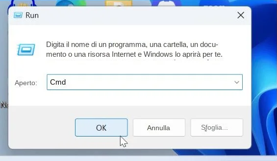 digitare cmd nella finestra di dialogo Esegui