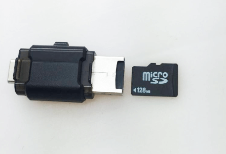 inserire la scheda micro sd nel lettore di schede