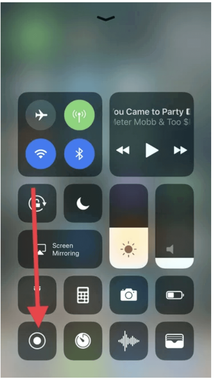 accedere al centro di controllo per registrare lo schermo su iPhone